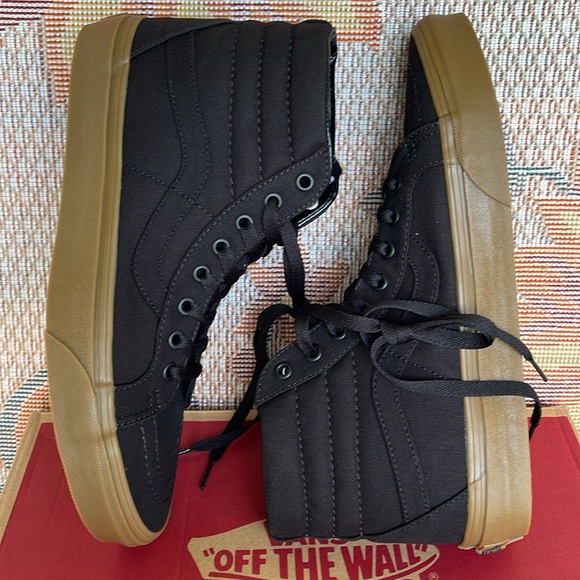 Vans Unisex Sk8-Mid Reissue Reflective Skate Shoe Canvas Gum Black/Light Gum - Picture 12 of 16